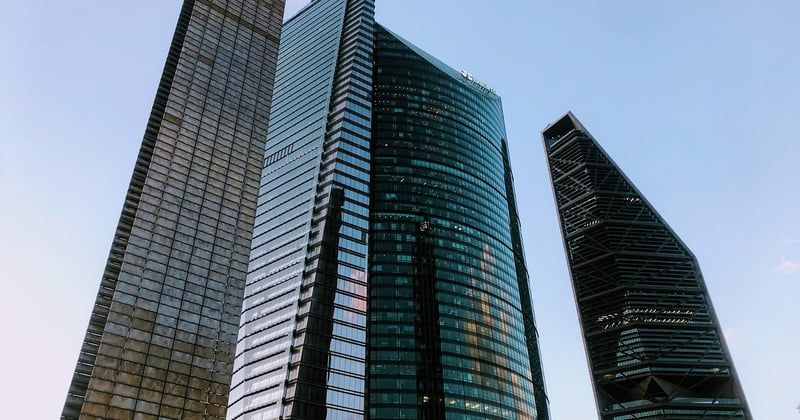 Quels indicateurs financiers suivre chaque mois pour une PME sereine